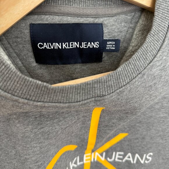 Calvin Klein Jeans Sweatshirt - Picture 2 of 3